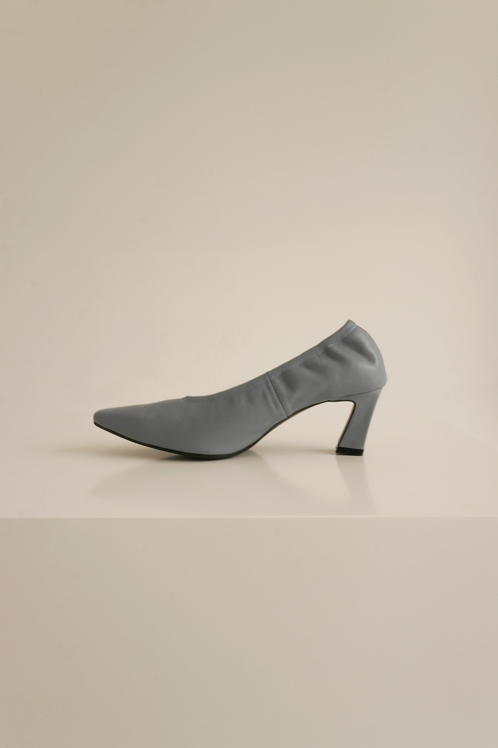 ANTHÈSE Bonheur pumps heel, sky blue (50%) 당일발송