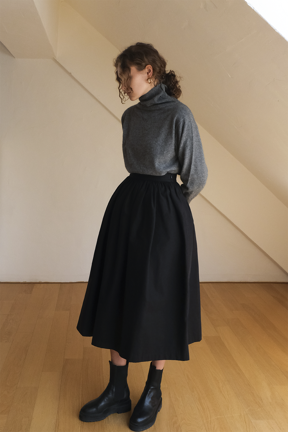 ANTHÈSE Ma belle balloon skirt, black (10%)