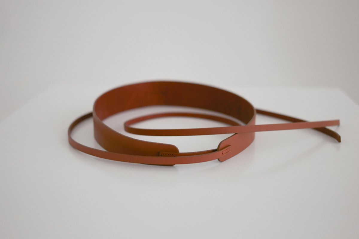 ANTHÈSE brown tie belt