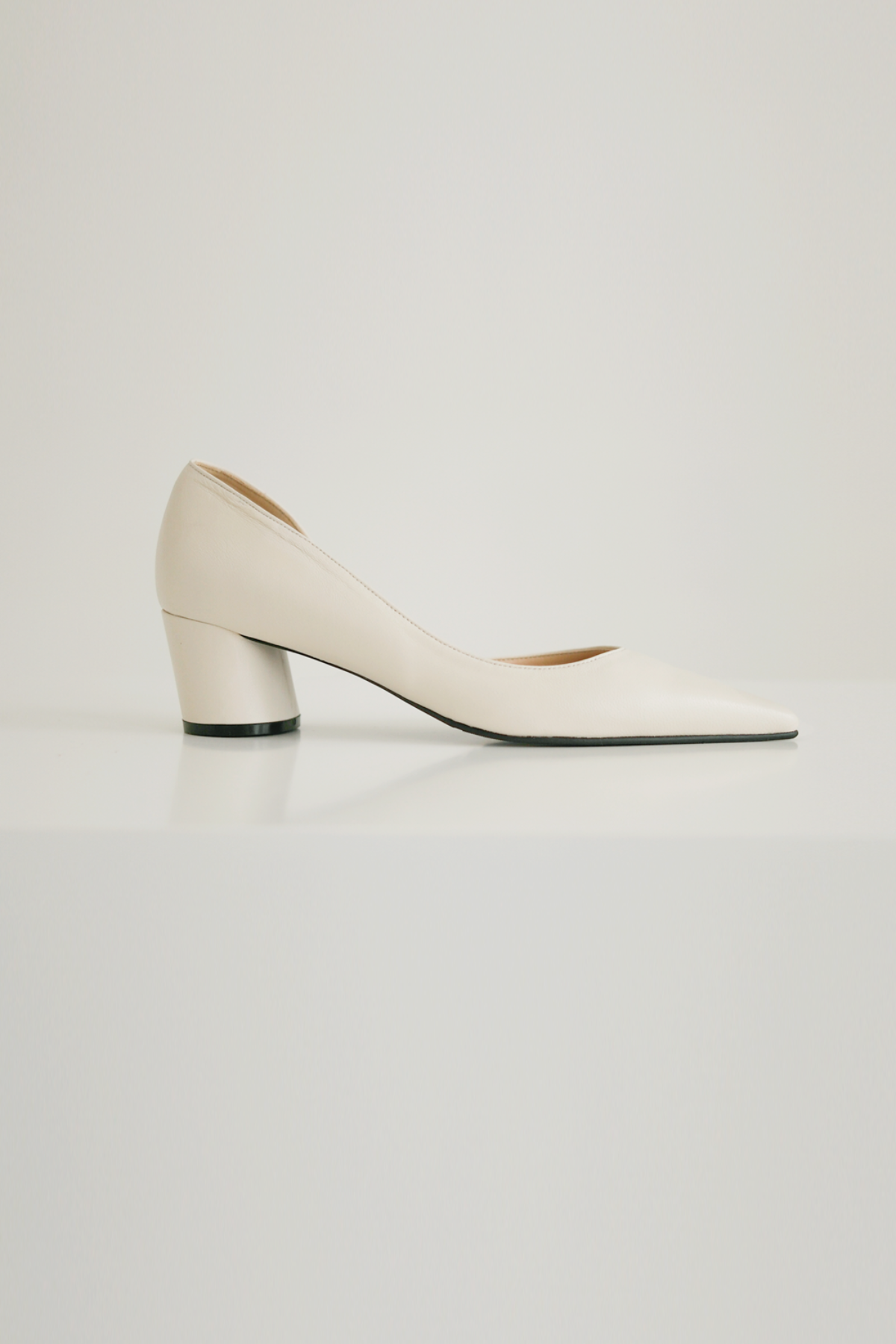 ANTHÈSE pin stiletto heel, ivory